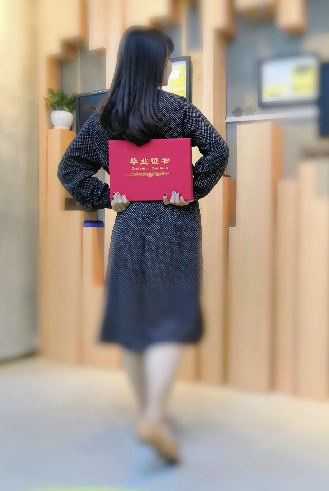 眼鏡培訓學校老師倩影
