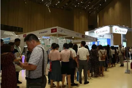 角膜塑形術