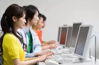 驗光師培訓(xùn)閑談：這7個時間千萬別戴隱形眼鏡
