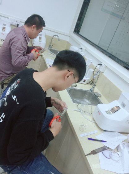 深圳視普泰第四屆驗(yàn)光師定配工培訓(xùn)班順利畢業(yè)?。?！