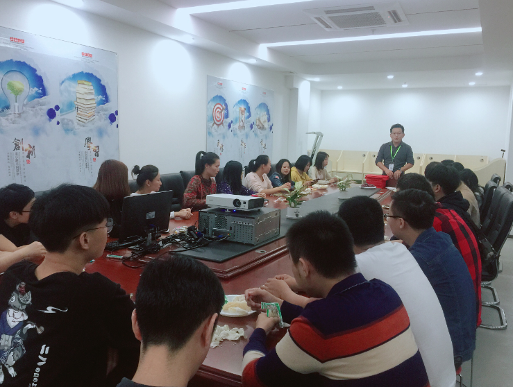 深圳視普泰第四屆驗(yàn)光師定配工培訓(xùn)班順利畢業(yè)?。?！