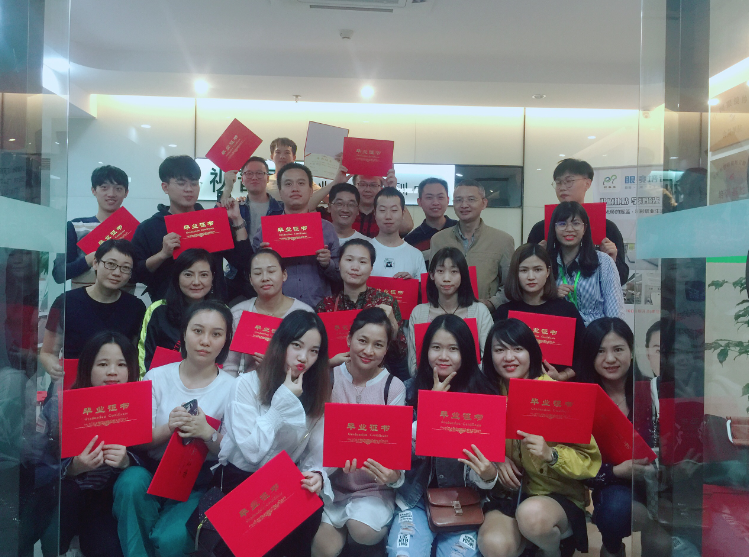 深圳視普泰第四屆驗(yàn)光師定配工培訓(xùn)班順利畢業(yè)！??！