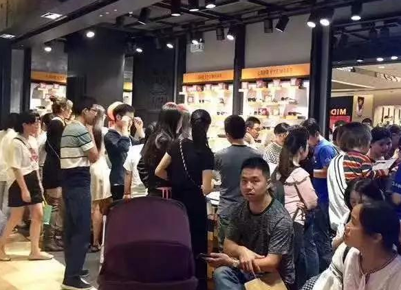 新零售“炸出”10萬(wàn)副銷(xiāo)量，LOHO雙十一變身“新玩家”