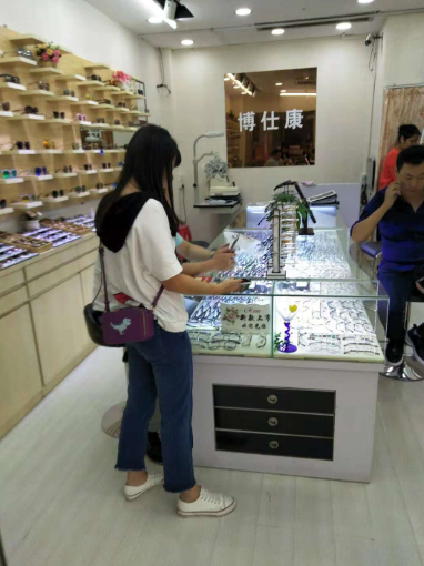 【驗(yàn)光師培訓(xùn)閑談】眼鏡店店員有4個(gè)等級(jí)，你在哪一級(jí)？