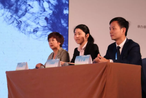 2018全國近視眼防控高峰論壇辯論賽實錄：近視防控以家庭還是學校為主導？
