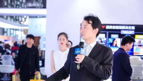 依視路：以“眼健康中國策”為主題，攜行業(yè)大咖探討眼健康 | 上海展