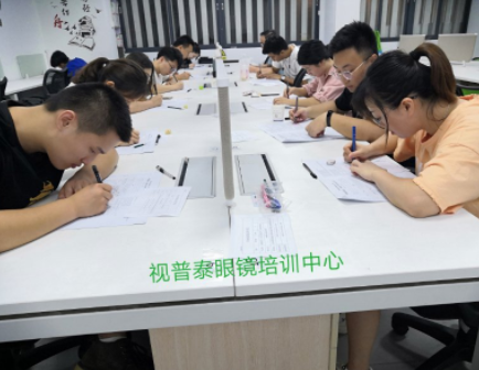 視普泰第七屆驗(yàn)光定配技能精修考證班順利畢業(yè)！??！