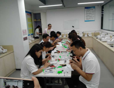 視普泰第七屆驗(yàn)光定配技能精修考證班順利畢業(yè)?。?！