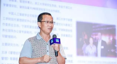 品類功能化升級，創(chuàng)造極致感體驗(yàn)：依視路聯(lián)合歐萊雅舉行跨界培訓(xùn)會