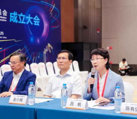 中國衛(wèi)生信息與健康醫(yī)療大數(shù)據(jù)學(xué)會眼視光標委會眼視光專委會近視學(xué)組成立