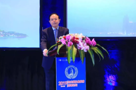 【眼視光盛會】海峽兩岸眼科大咖廈門論劍，2019白內(nèi)障及角膜病高峰論壇精彩回顧