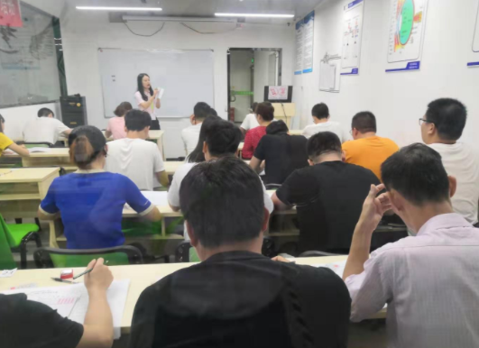 視普泰第八屆驗光定配考證培訓技能精修班學員畢業(yè)啦?。?！