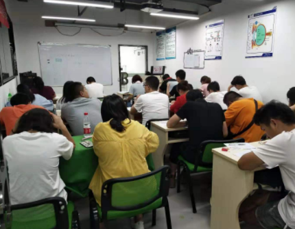 視普泰第八屆驗光定配考證培訓技能精修班學員畢業(yè)啦?。。? width=